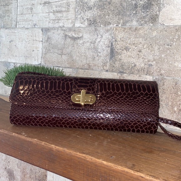 La Regale Faux Snake Skin Bag - Picture 3 of 17